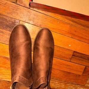 Arizona Jean Company Brown Booties